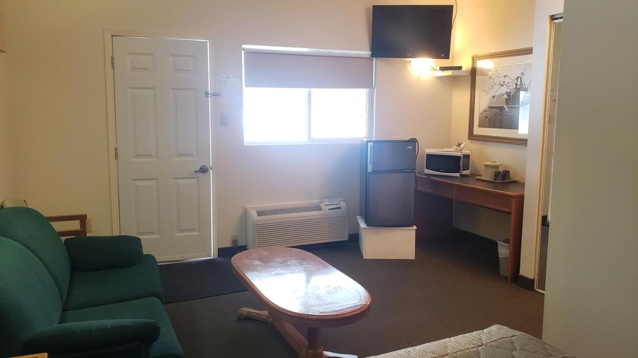 Calabogie Motor Inn Zewnętrze zdjęcie