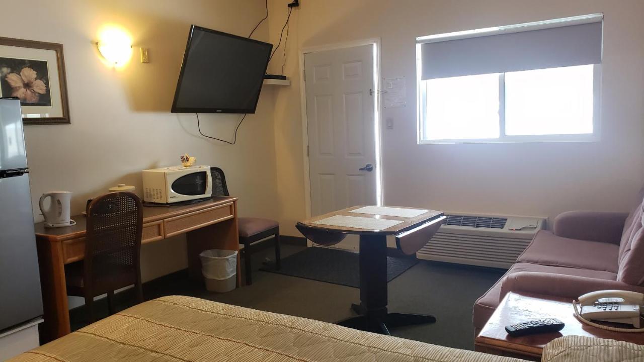 Calabogie Motor Inn Zewnętrze zdjęcie