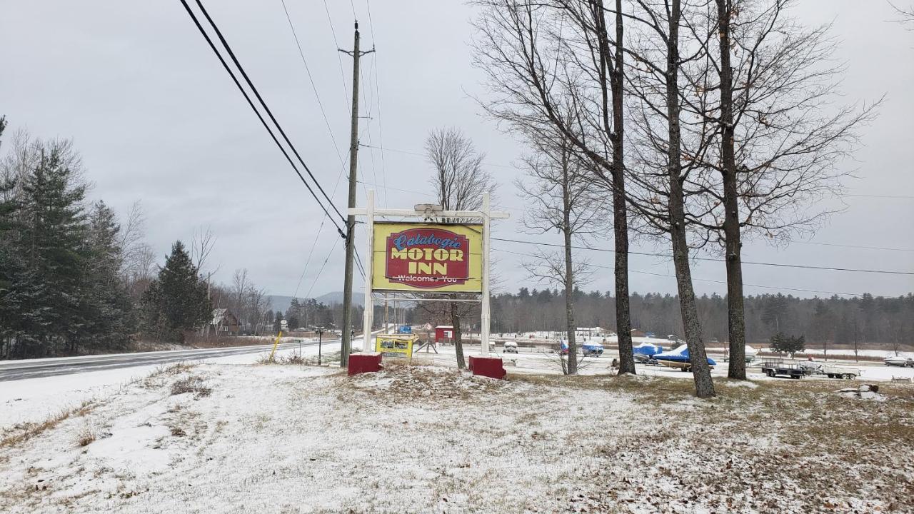 Calabogie Motor Inn Zewnętrze zdjęcie