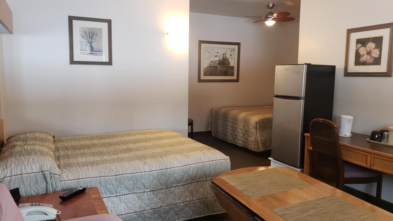 Calabogie Motor Inn Zewnętrze zdjęcie