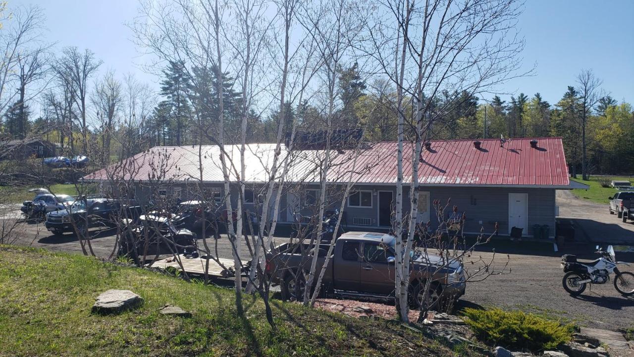 Calabogie Motor Inn Zewnętrze zdjęcie