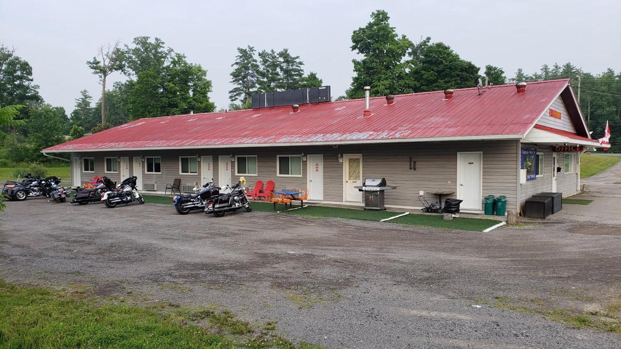 Calabogie Motor Inn Zewnętrze zdjęcie