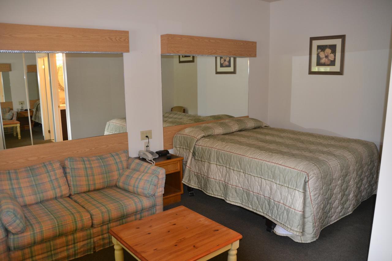 Calabogie Motor Inn Zewnętrze zdjęcie